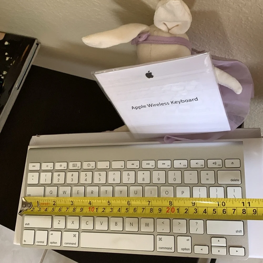 Apple Wireless keyboard
